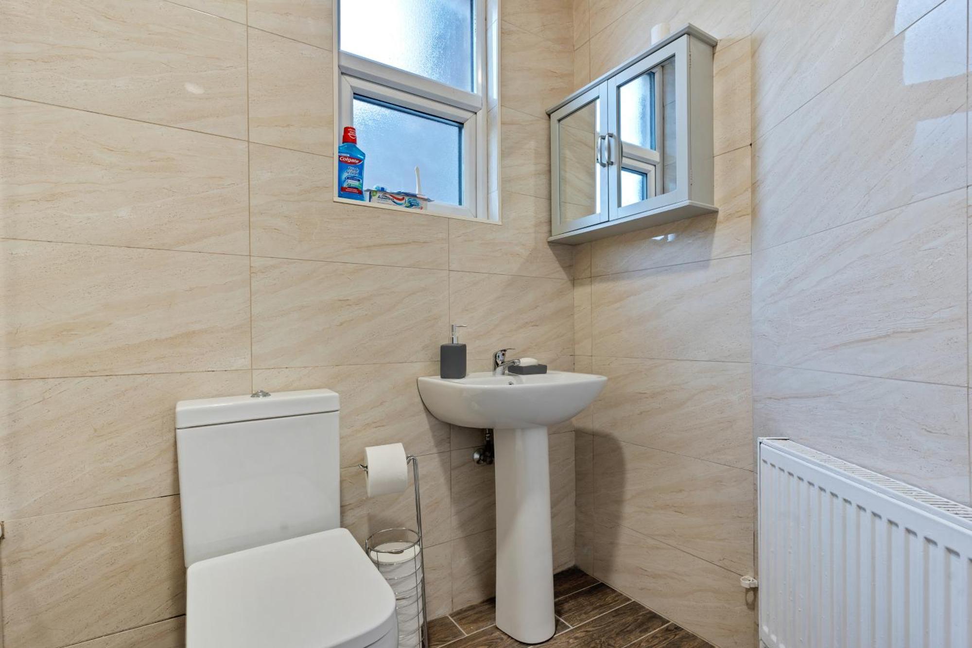 Stylish 2 Bed Apartment Near Central London Exterior photo