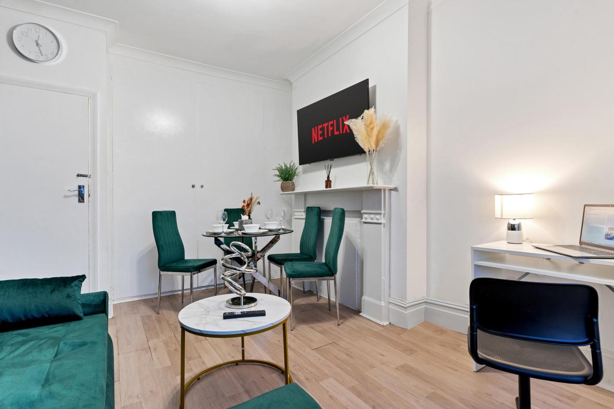 Stylish 2 Bed Apartment Near Central London Exterior photo