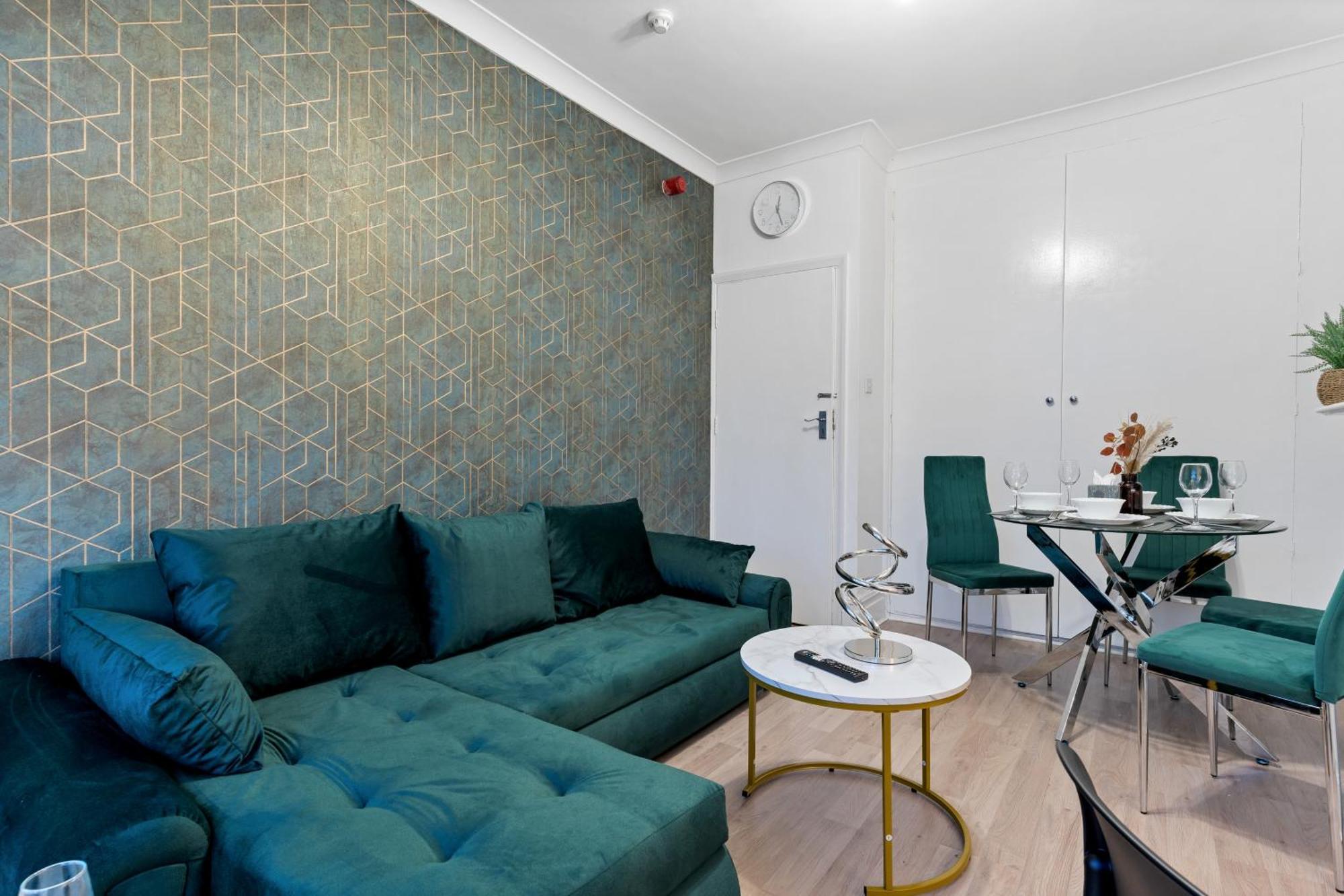 Stylish 2 Bed Apartment Near Central London Exterior photo